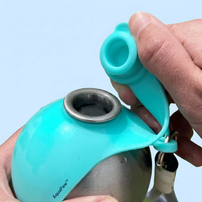 AquaPaw – La gourde nomade pour hydrater votre chien partout