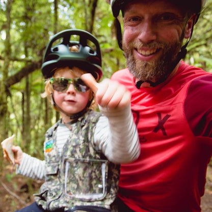 Siège Aventure Enfant – Vivez des balades en duo en toute sérénité