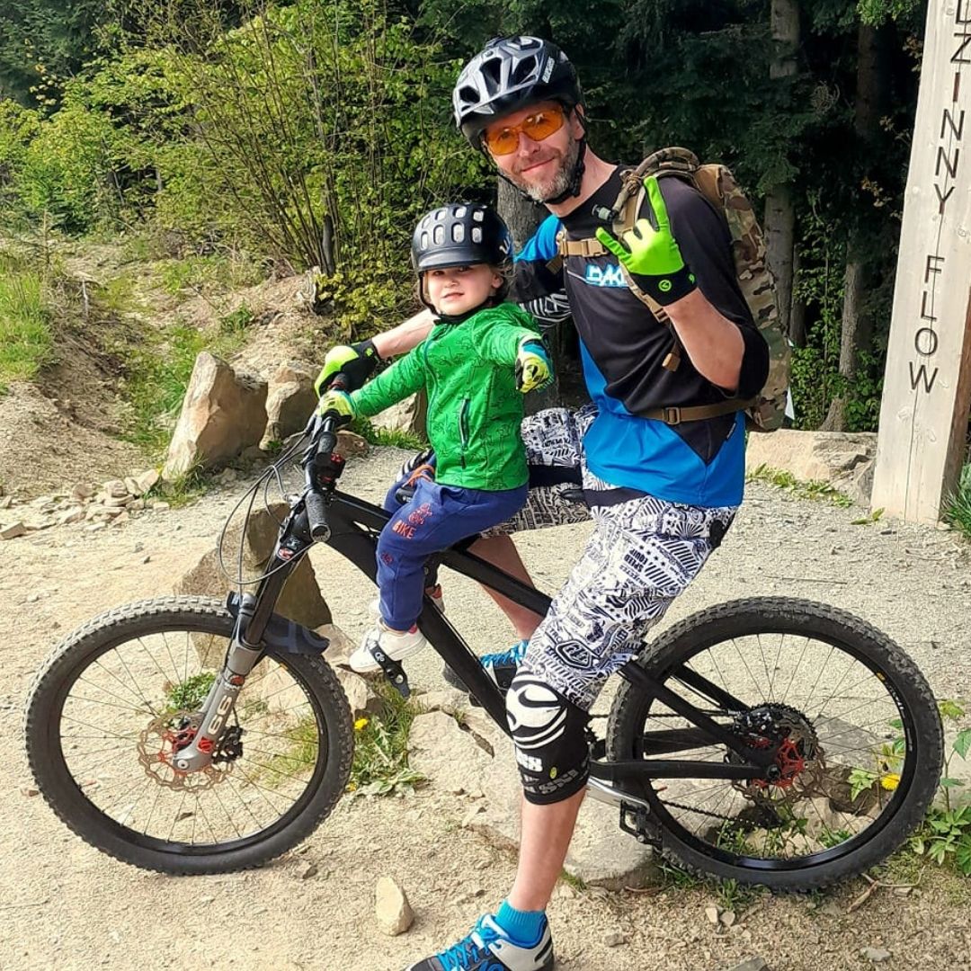 Siège Aventure Enfant – Vivez des balades en duo en toute sérénité