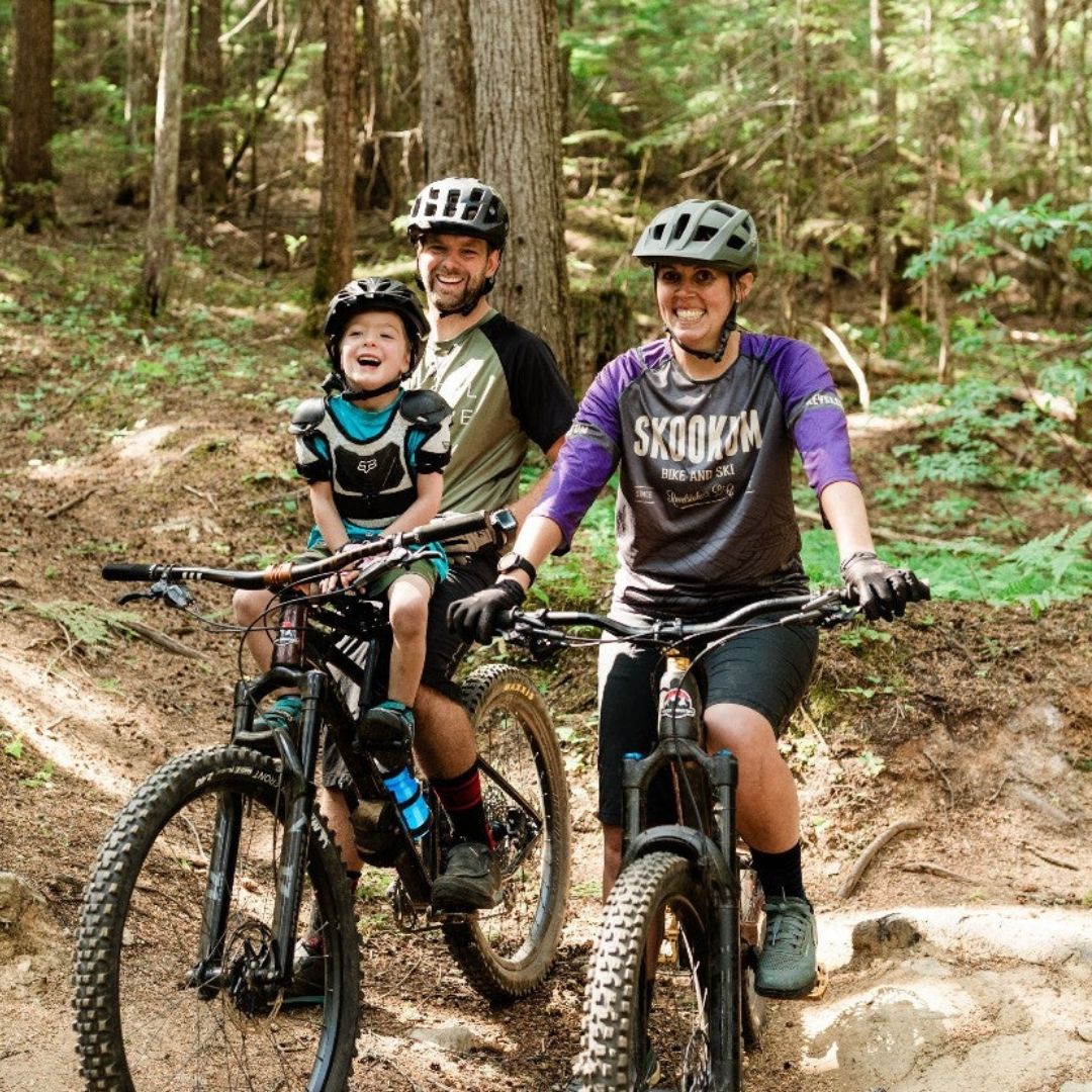 Siège Aventure Enfant – Vivez des balades en duo en toute sérénité