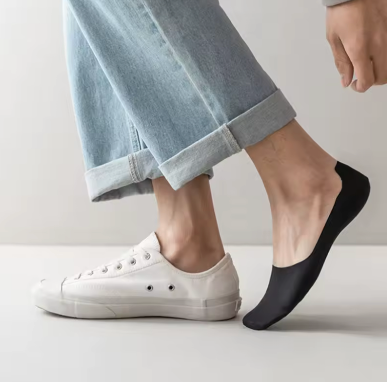 SOKA - Les chaussettes invisibles qui tiennent en place
