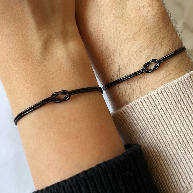 Bracelet Lien Éternel – Le symbole discret de l’amour qui unit